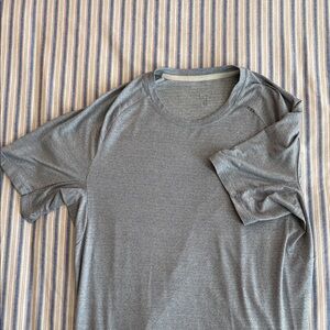 lululemon drysense blue/gray Short Sleeve Tee